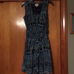 Feminine and flowing blue and white dress size 4